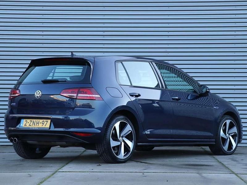 Occasion VW Golf VII GTE 206 PK (151 kW) 2015 Blauw (metallic) Hatchback