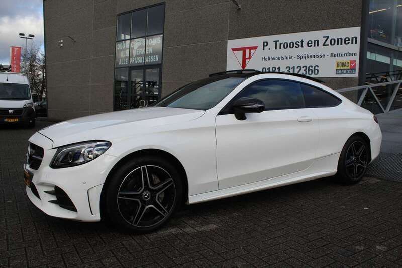 Occasion Mercedes C200 AMG line 197 PK (144 kW) 2018 Wit, metallic lak Coupé