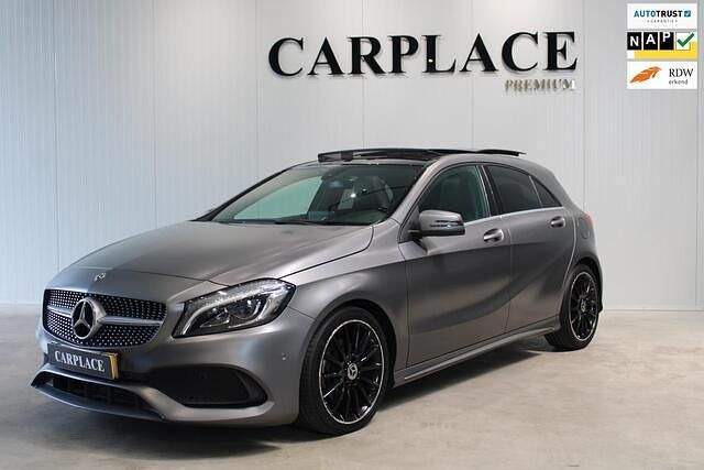 Grijs Gebruikt 2018 Mercedes A200 Prestige Hatchback | € 20.450 (Goede deal) - Afbeelding 1/4