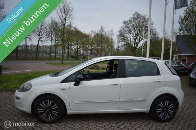 Wit Gebruikt 2012 Fiat Punto Evo Lounge Hatchback | € 4.250 (Eerlijke prijs) - Afbeelding 1/4