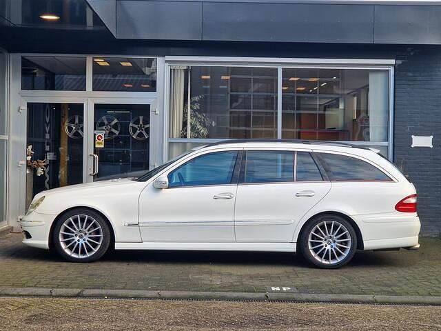 Occasion Mercedes E500 Avantgarde 306 PK (225 kW) 2004 Wit Stationwagen