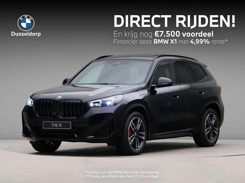 Zwart Nieuw 2025 BMW X1 Comfort Edition SUV | € 72.177 (Eerlijke prijs) - Afbeelding 1/4