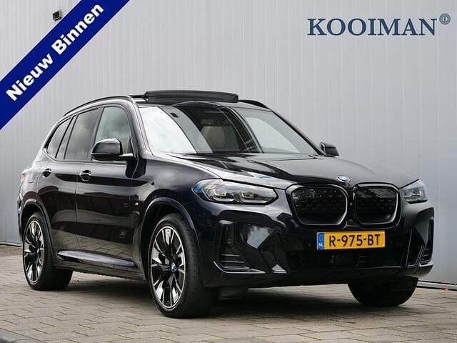 Blauw Gebruikt 2022 BMW iX3 M Sport SUV | € 39.950 (Eerlijke prijs) - Afbeelding 1/3