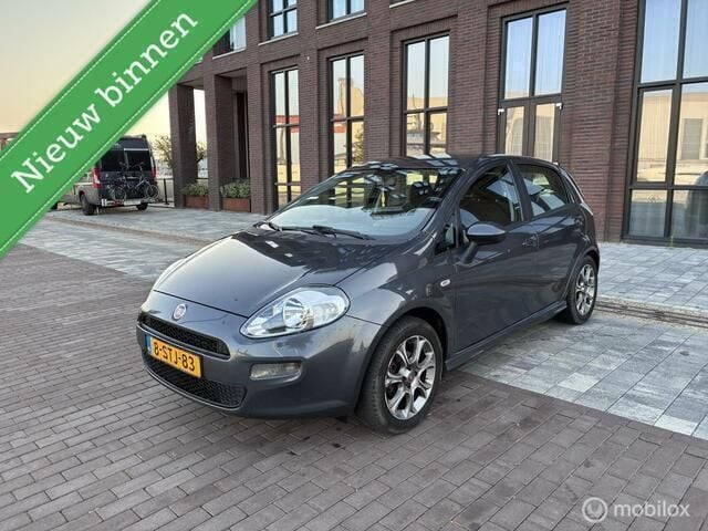 Grijs Gebruikt 2013 Fiat Punto Evo Lounge Hatchback | € 2.650 (Eerlijke prijs) - Afbeelding 1/4