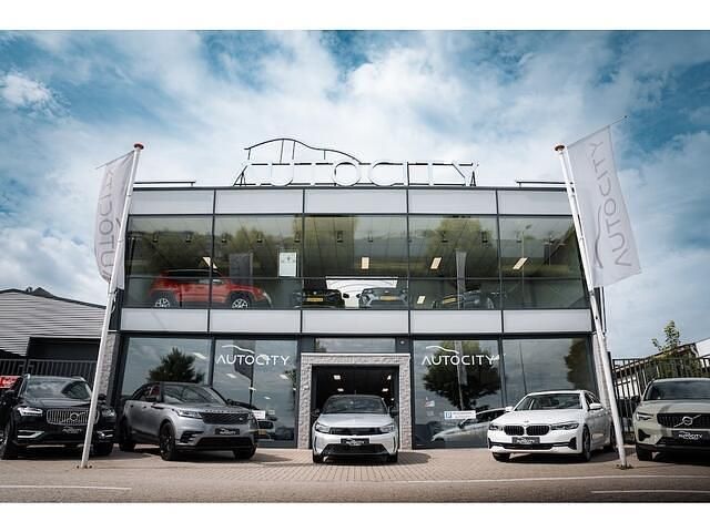 Grijs (metallic) Occasion 2025 BMW 750e M Sport Sedan | € 107.500 - Afbeelding 1/1