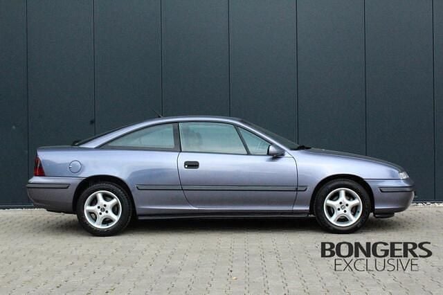 Occasion Opel Calibra Sportive 116 PK (85 kW) 1993 Paars Coupé