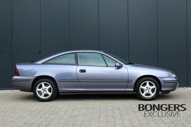 Paars Gebruikt 1993 Opel Calibra Sportive Coupé | € 8.999 - Afbeelding 1/4