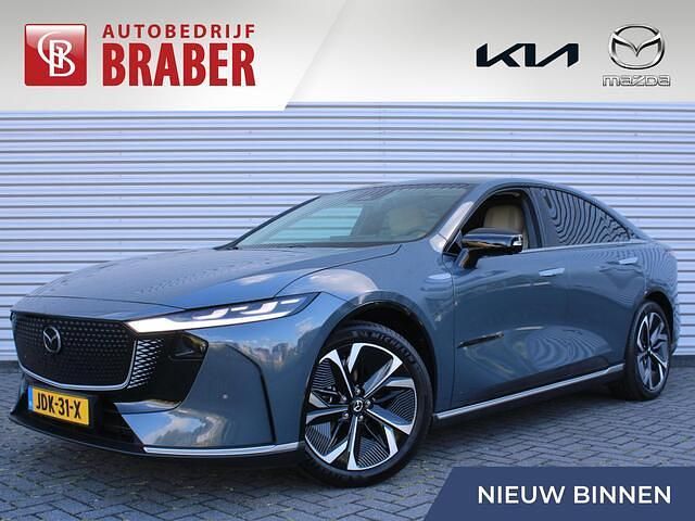 Grijs Nieuw 2025 Mazda 6e Takumi-Line Sedan | € 44.750 - Afbeelding 1/4