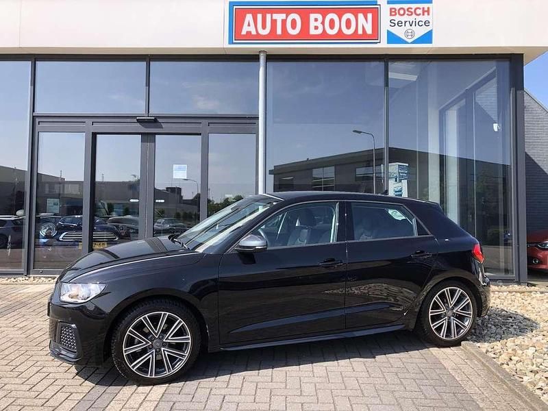 Zwart Gebruikt 2020 Audi A1 Sportback Hatchback | € 20.950 (Eerlijke prijs) - Afbeelding 1/4