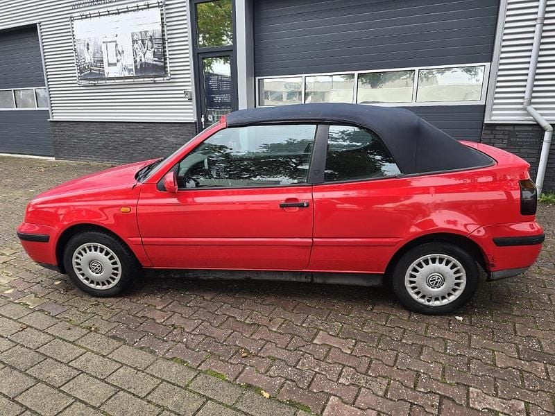 Occasion VW Golf Cabriolet 75 PK (55 kW) 1999 Rood Cabriolet