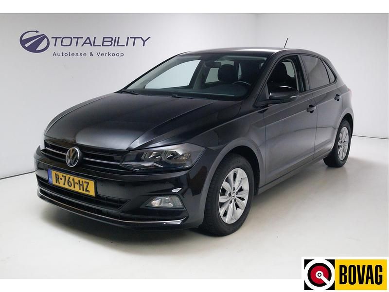 Zwart Gebruikt 2019 VW Polo Highline Hatchback | € 16.450 (Goede deal) - Afbeelding 1/4