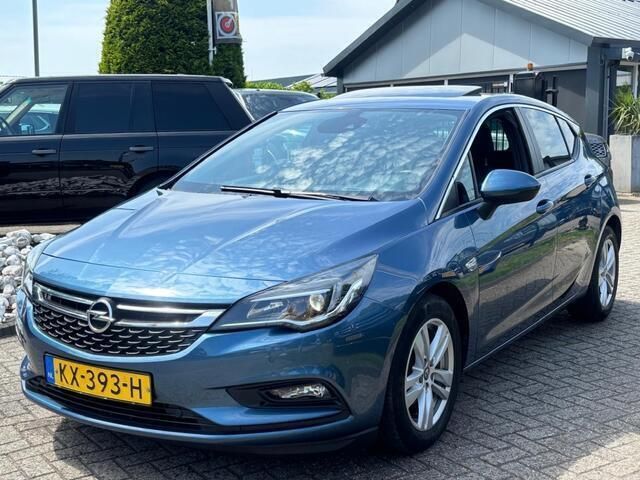 Blauw Gebruikt 2016 Opel Astra Hatchback | € 6.950 (Duur) - Afbeelding 1/4