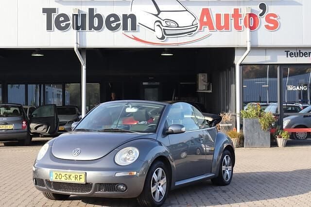 Grijs Gebruikt 2006 VW Beetle Highline Cabriolet | € 3.895 (Eerlijke prijs) - Afbeelding 1/4