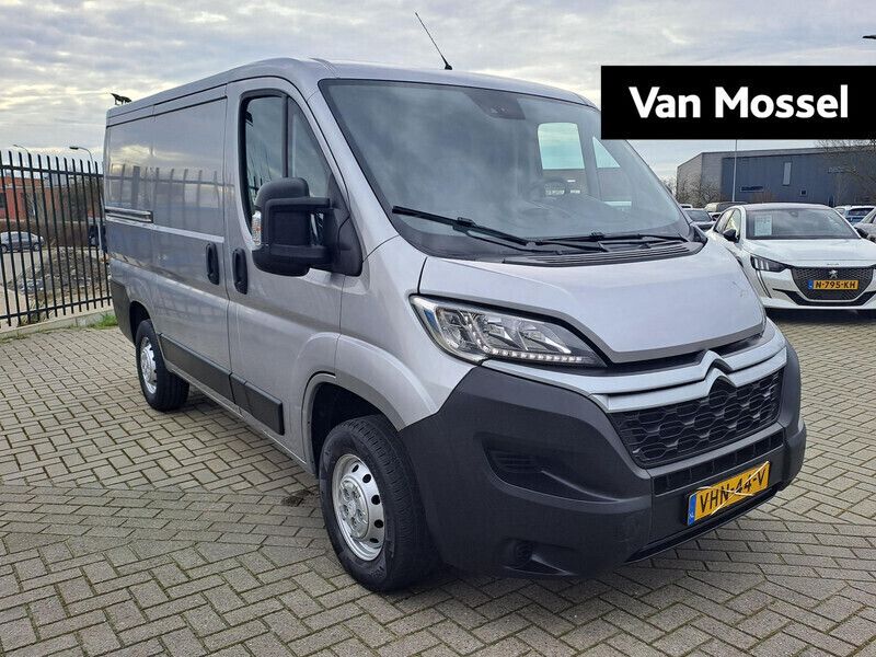 Zwart Gebruikt 2020 Citroën Jumper MPV | € 15.440 (Goede deal) - Afbeelding 1/4