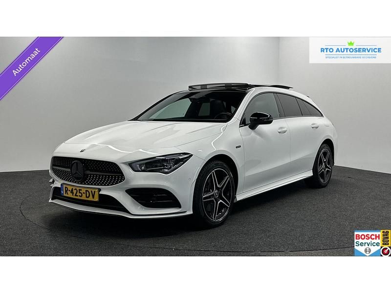 Wit Gebruikt 2022 Mercedes CLA250 Shooting Brake AMG line Stationwagen | € 30.000 - Afbeelding 1/4