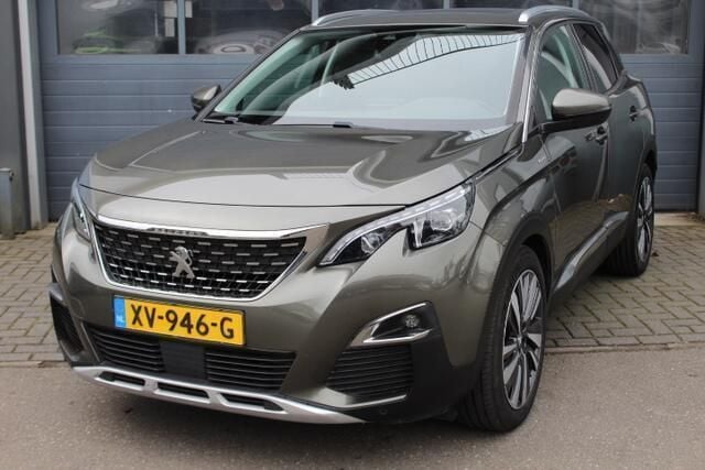 Grijs Gebruikt 2019 Peugeot 3008 GT-line SUV | € 12.750 (Eerlijke prijs) - Afbeelding 1/4