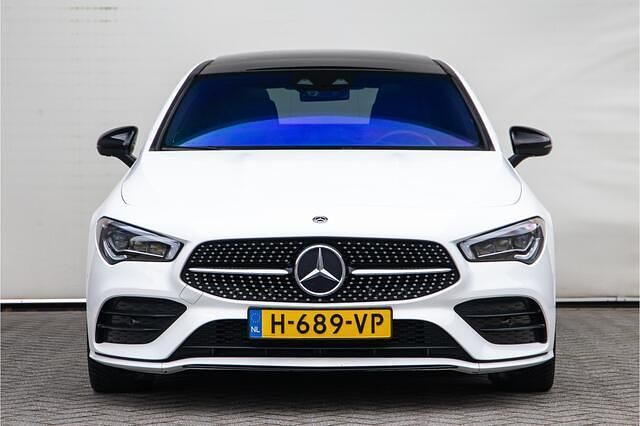 Occasion Mercedes CLA250 AMG Line Premium Plus 225 PK (165 kW) 2019 Wit Sedan