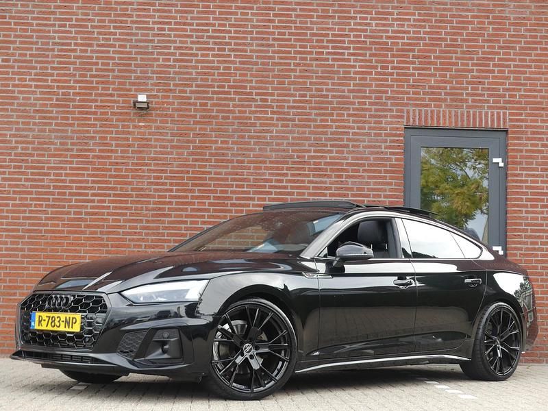 Zwart Gebruikt 2022 Audi A5 Coupé | € 41.950 (Duur) - Afbeelding 1/4
