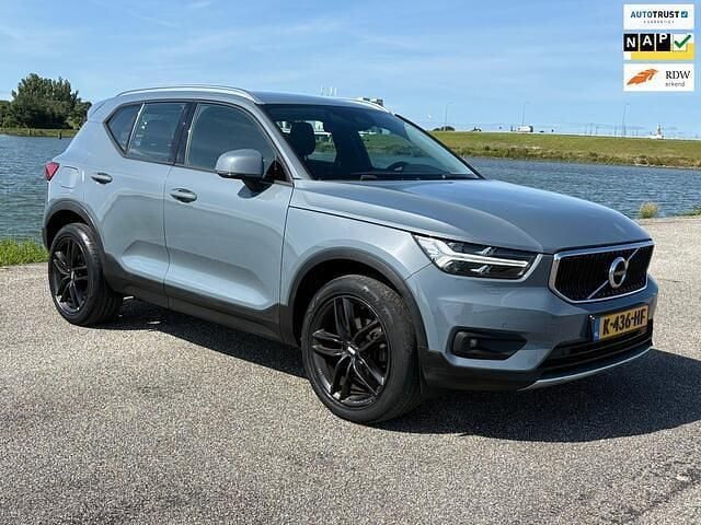 Grijs Gebruikt 2020 Volvo XC40 R-Design SUV | € 18.944 (Goede deal) - Afbeelding 1/4