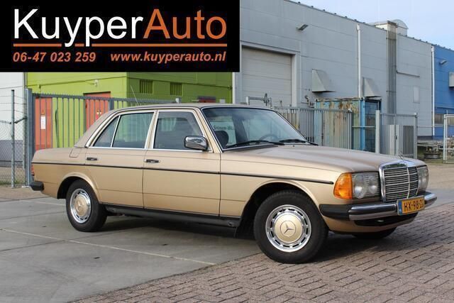 Goud Gebruikt 1982 Mercedes 200 Sedan | € 12.950 - Afbeelding 1/4