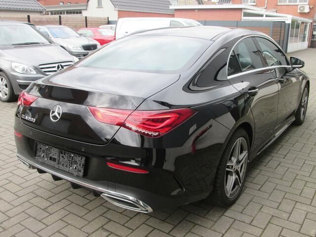 Zwart Gebruikt 2023 Mercedes CLA200 AMG Coupé | € 36.000 (Goede deal) - Afbeelding 1/4