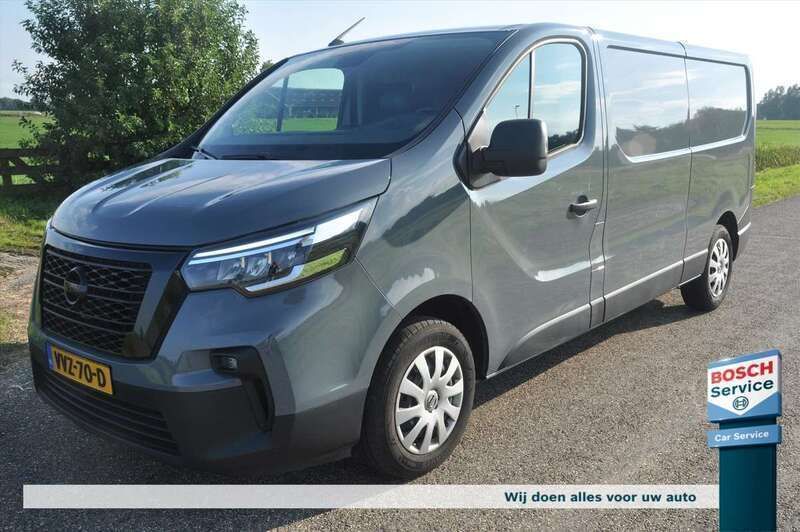 Grijs Gebruikt 2023 Nissan Primastar MPV | € 24.950 (Duur) - Afbeelding 1/4