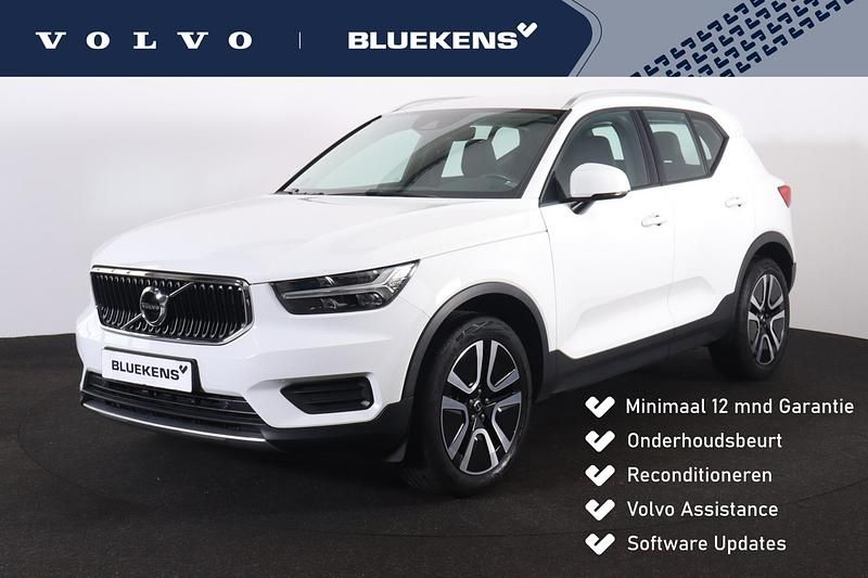 Wit Gebruikt 2022 Volvo XC40 Momentum SUV | € 29.900 (Super prijs) - Afbeelding 1/4