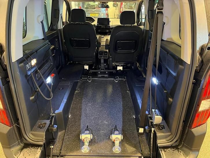 Occasion Peugeot Rifter 131 PK (96 kW) 2022 Grijs MPV