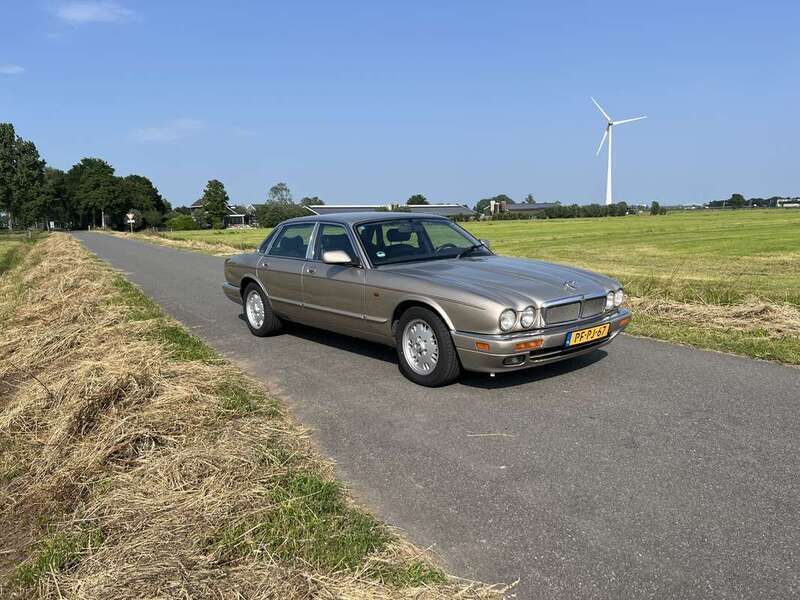 Gebruikt 1996 Jaguar XJ6 Sovereign Sedan | € 2.500 - Afbeelding 1/4