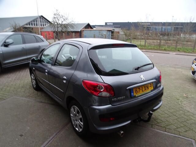 Occasion Peugeot 206+ 75 PK (55 kW) 2010 Grijs Hatchback