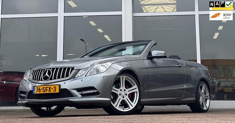 Grijs Gebruikt 2011 Mercedes E250 Avantgarde Cabriolet | € 14.344 (Eerlijke prijs) - Afbeelding 1/3