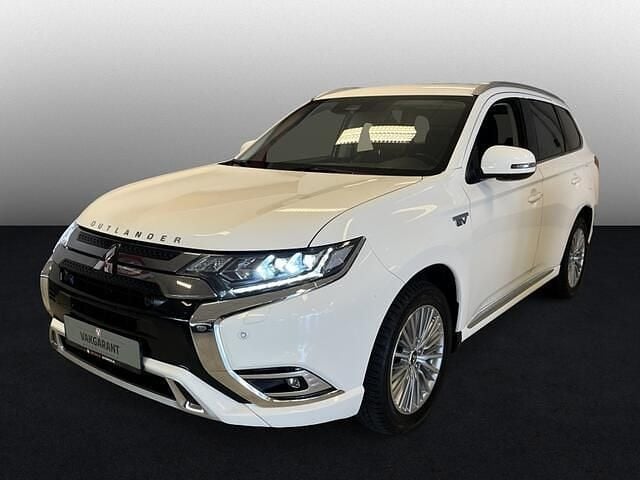 Occasion Mitsubishi Outlander Intense+ 135 PK (99 kW) 2020 Wit SUV