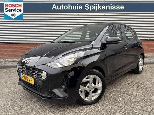 Zwart Gebruikt 2021 Hyundai i10 Comfort Hatchback | € 15.950 (Eerlijke prijs) - Afbeelding 1/4
