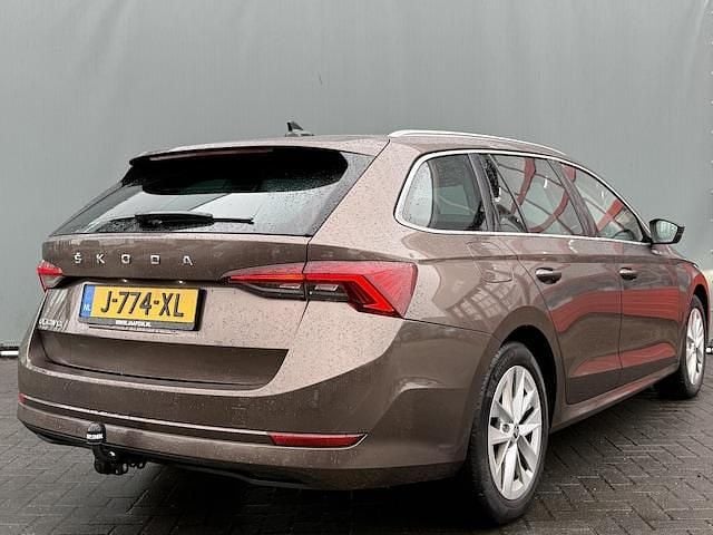 Occasion Skoda Octavia First Edition 150 PK (110 kW) 2020 Bruin Stationwagen