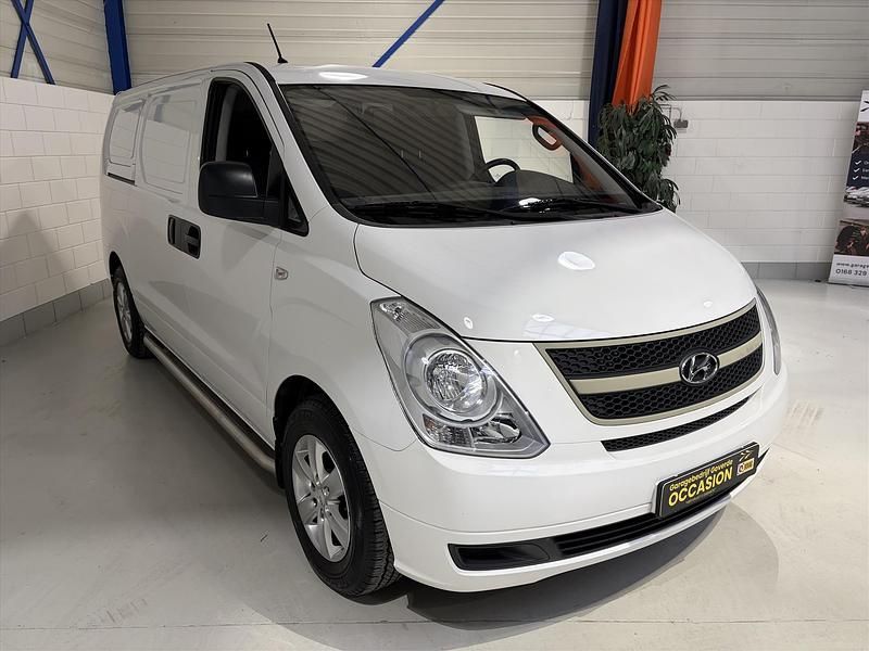 Wit Occasion 2013 Hyundai H 300 SE Van | € 9.850 - Afbeelding 1/4