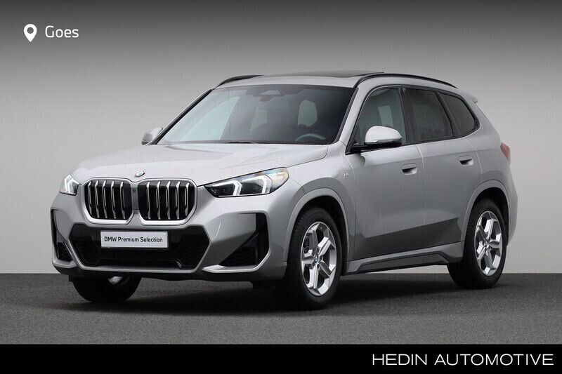 Zilver Gebruikt 2024 BMW X1 M Sport SUV | € 59.880 - Afbeelding 1/4