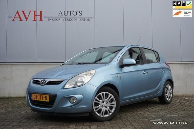 Hatchback Gebruikt 2010 Hyundai i20 Edition Hatchback | € 2.950 (Eerlijke prijs) - Afbeelding 1/4