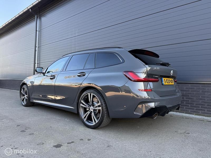 Occasion BMW 330 Executive 184 PK (135 kW) 2022 Grijs Stationwagen