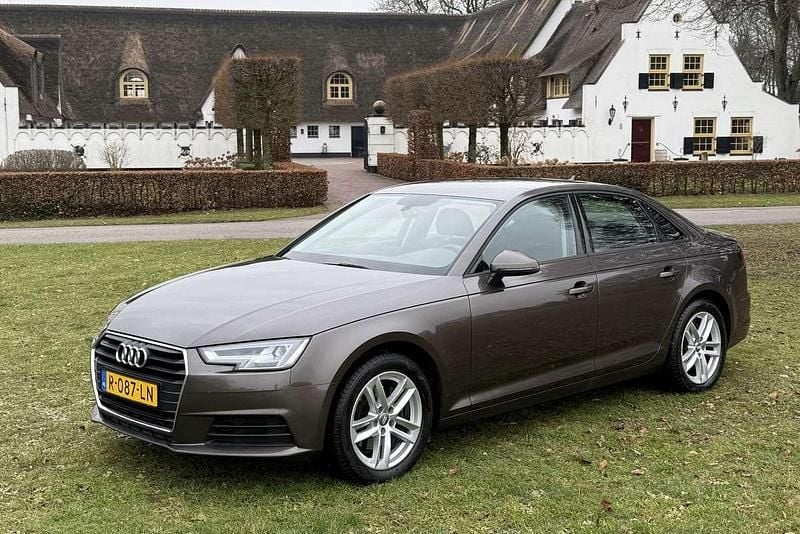 Occasion Audi A4 Sport 150 PK (110 kW) 2019 Bruin Sedan