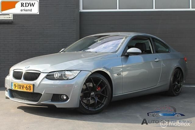 Grijs Gebruikt 2007 BMW 325 Executive Coupé | € 6.970 (Super prijs) - Afbeelding 1/4