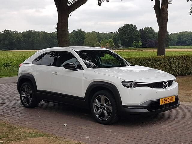 Wit Gebruikt 2023 Mazda MX30 Ad'Vantage SUV | € 16.890 (Eerlijke prijs) - Afbeelding 1/4