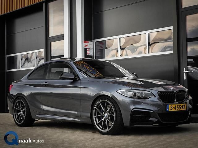 Grijs Gebruikt 2014 BMW M235 M Performance Coupé | € 26.950 - Afbeelding 1/4