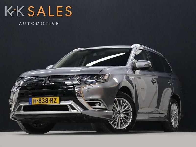 Grijs Gebruikt 2020 Mitsubishi Outlander P-HEV Intense SUV | € 18.895 (Goede deal) - Afbeelding 1/4
