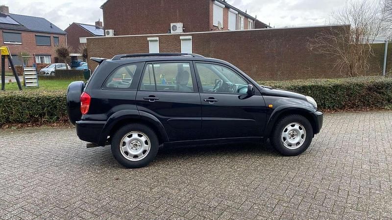 Occasion Toyota RAV4 Luna 125 PK (91 kW) 2003 Zwart (metallic) SUV