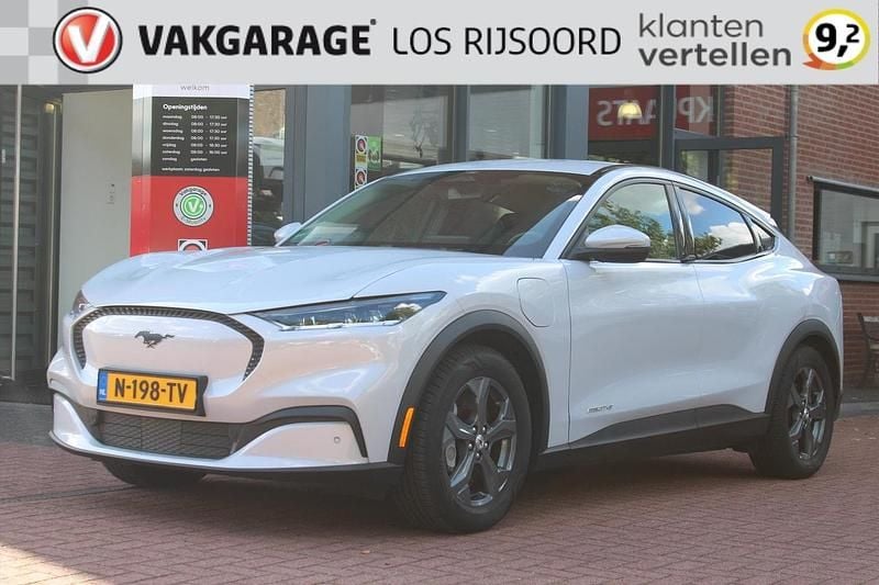 Wit Occasion 2021 Ford Mustang Mach-E SUV | € 20.990 (Eerlijke prijs) - Afbeelding 1/4