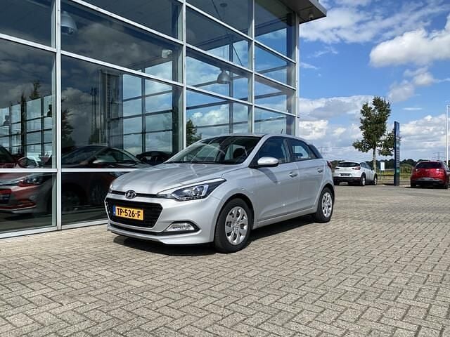 Occasion Hyundai i20 Comfort 99 PK (72 kW) 2018 Grijs Hatchback