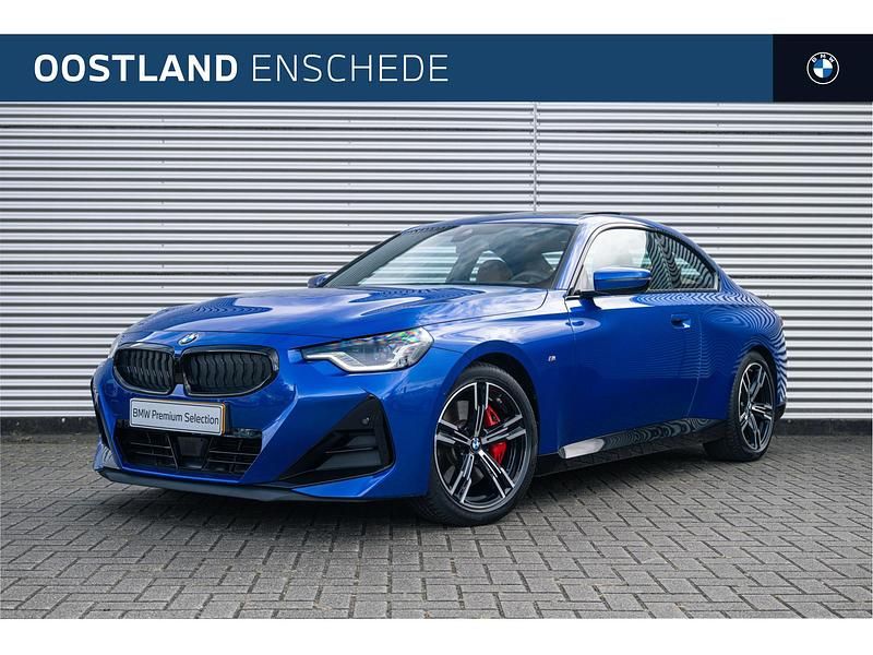 Blauw Gebruikt 2024 BMW 220 Executive Coupé | € 48.750 - Afbeelding 1/4