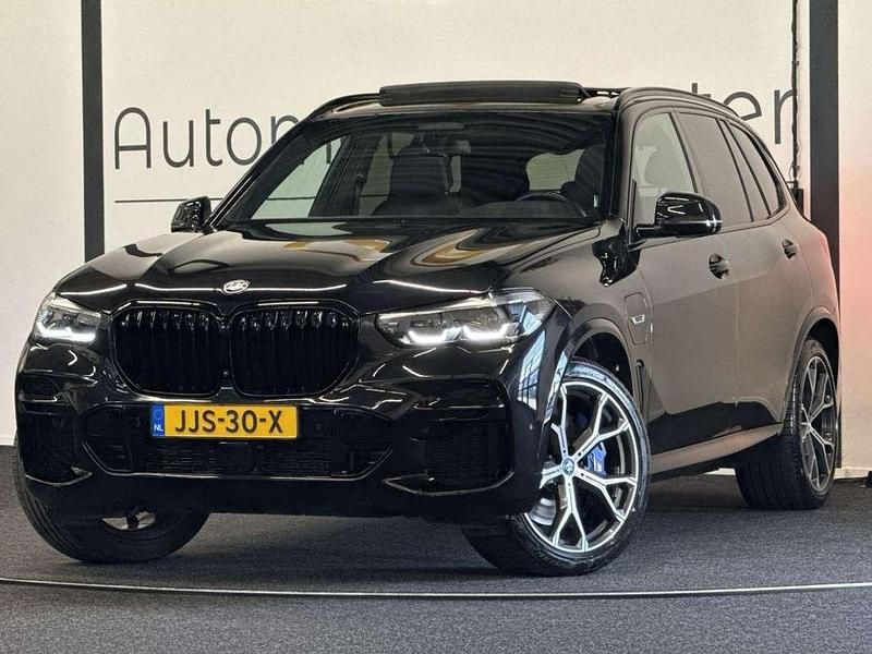 Zwart Occasion 2023 BMW X5 M Sport SUV | € 62.950 (Super prijs) - Afbeelding 1/4