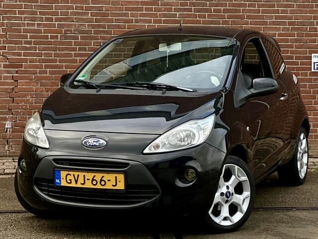 Zwart Occasion 2010 Ford Ka Titanium Hatchback | € 3.950 (Eerlijke prijs) - Afbeelding 1/4