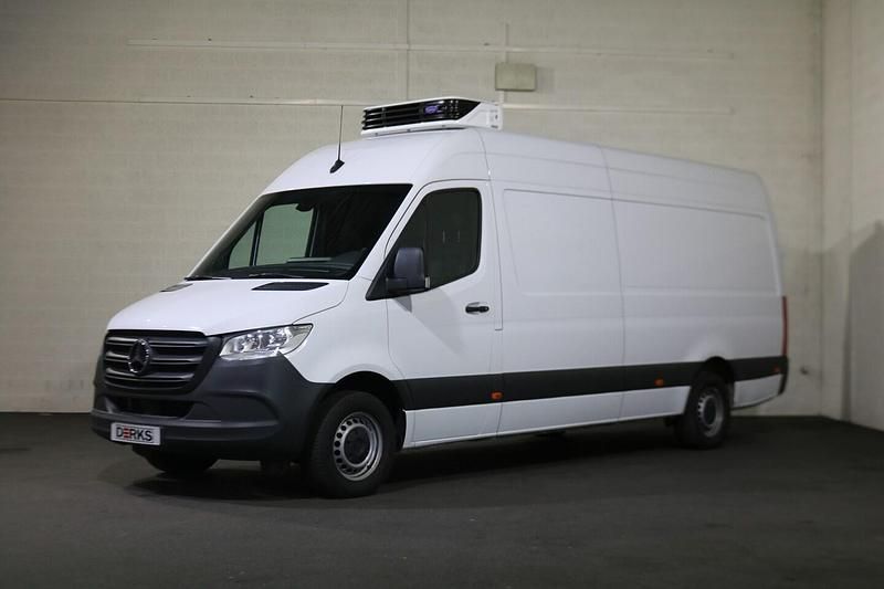 Wit Gebruikt 2023 Mercedes Sprinter Van | € 56.950 - Afbeelding 1/4